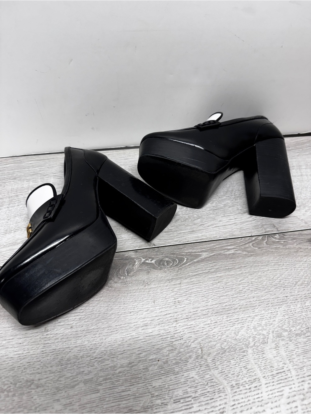 Coach Ilyse BLACK & White Leather platform Loafer Shoes US 6.5-36.5 - Picture 6 of 8